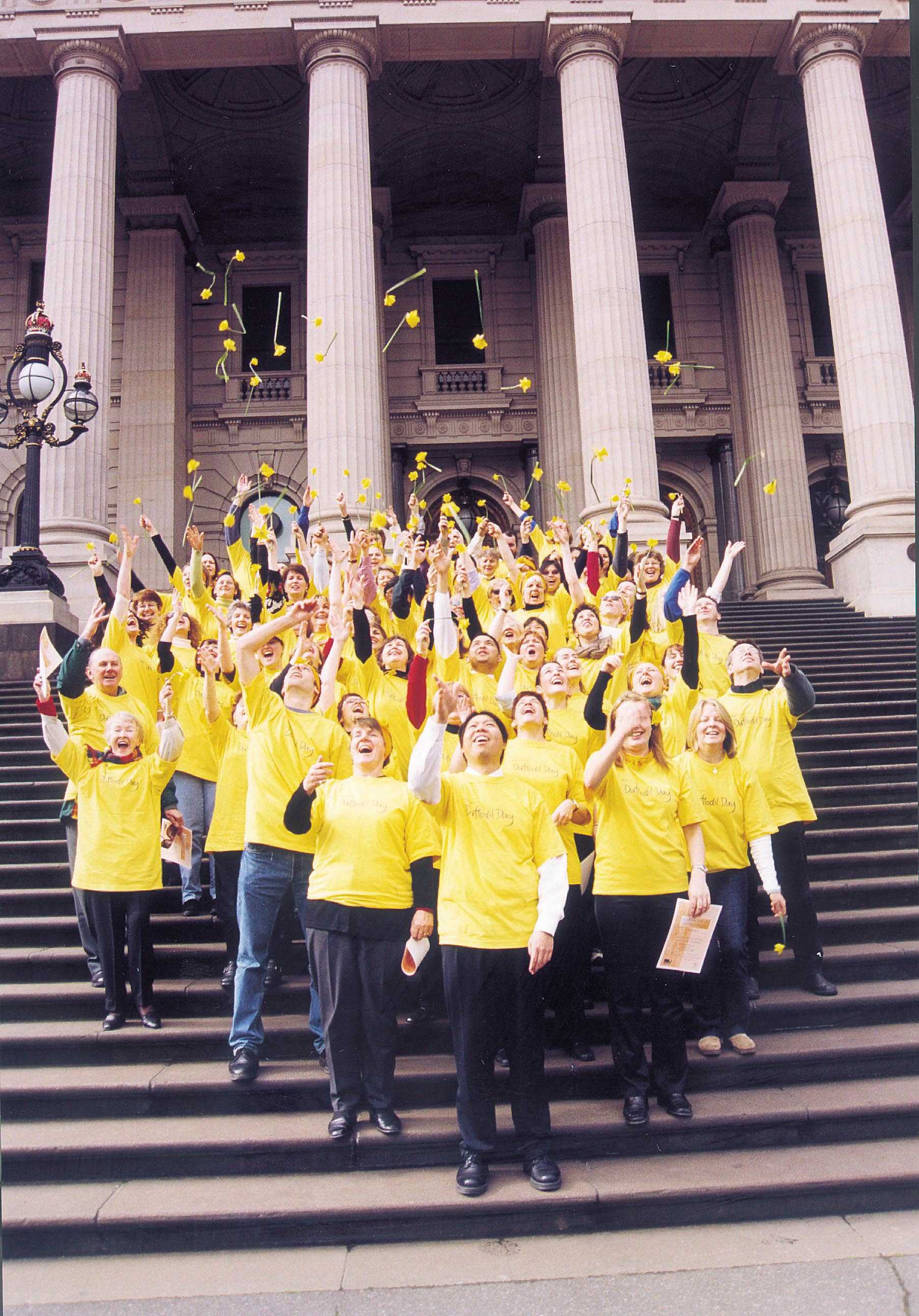 40 years of Daffodil day crowd on the steps
